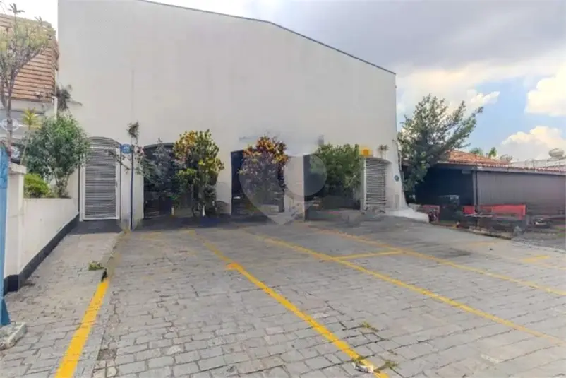 Sobrado à venda em Alto da Lapa – SP