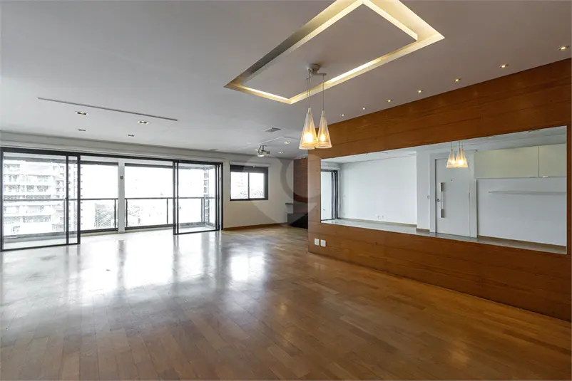 Apartamento com 3 quartos à venda em Vila Nova Conceição – SP