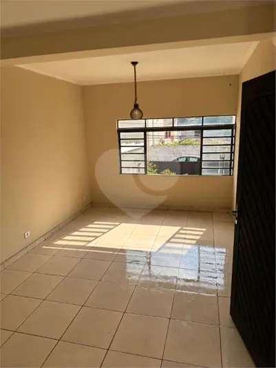 Casa com 3 quartos para alugar em Vila Marari – SP