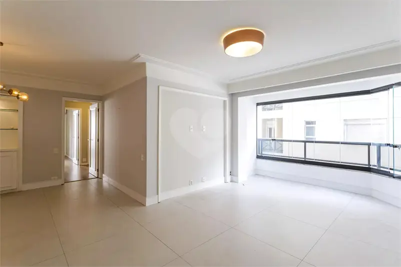 Apartamento com 3 quartos à venda em Moema – SP