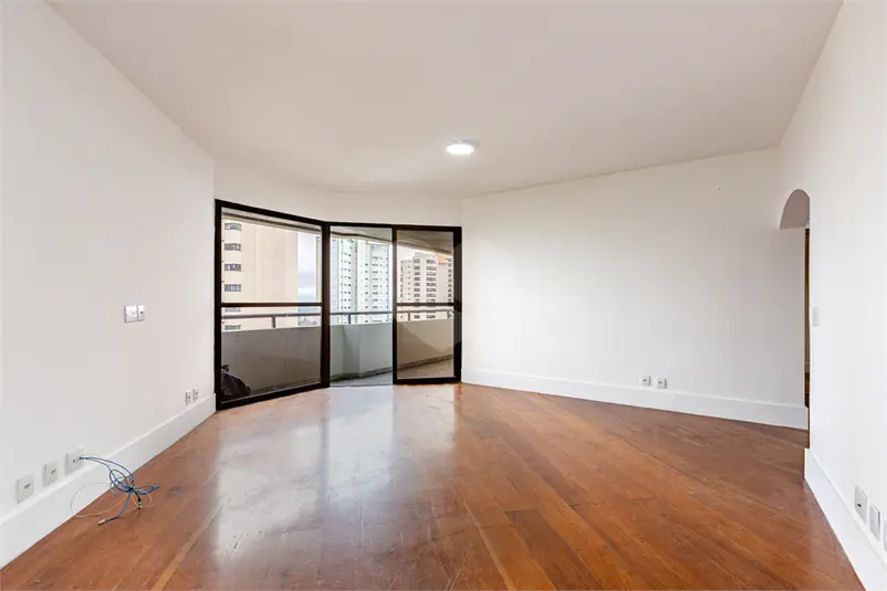 Apartamento com 3 quartos à venda ou para alugar em Morumbi – SP