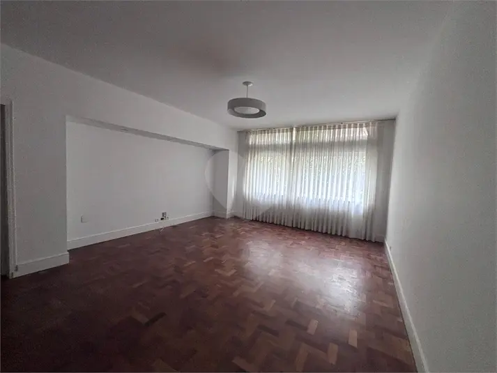 Apartamento com 3 quartos para alugar em Jardim América – SP