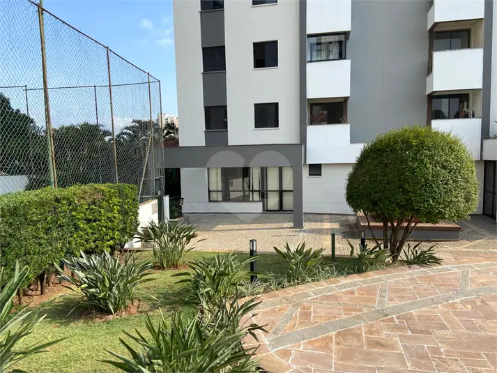 Apartamento com 3 quartos para alugar em Butantã – SP