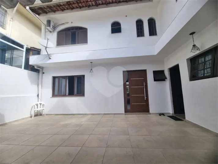 Sobrado com 3 quartos à venda ou para alugar em Vila Sônia – SP