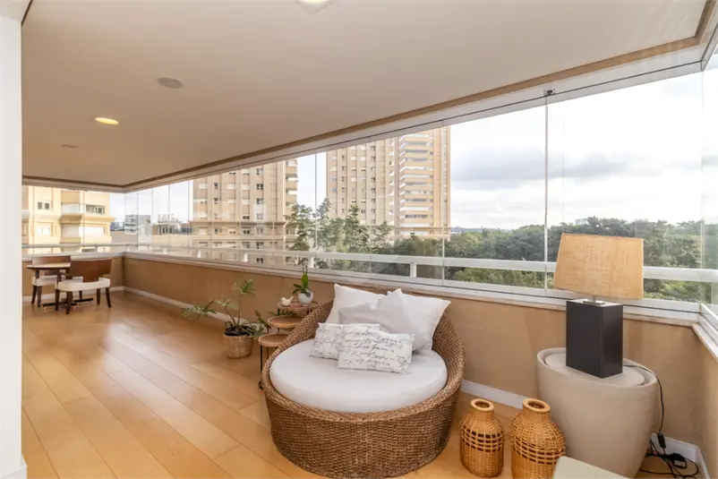 Apartamento com 3 quartos à venda em Alto de Pinheiros – SP