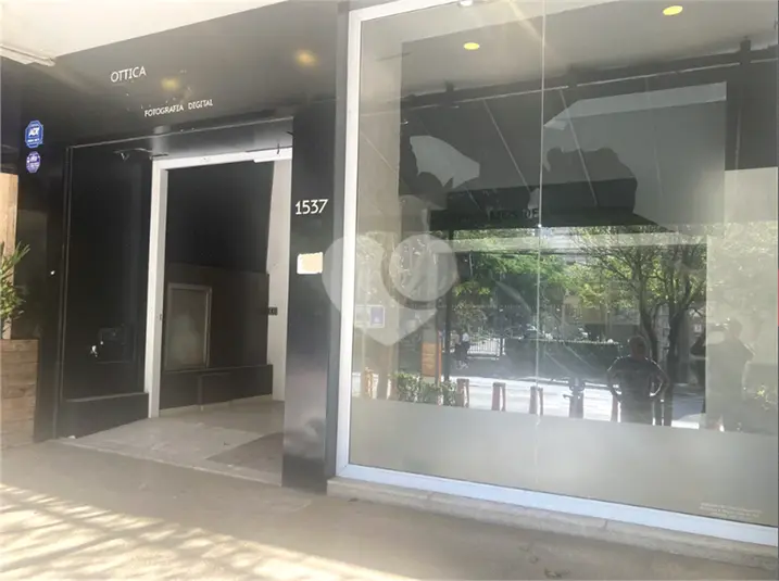 Loja à venda ou para alugar em Jardim Paulista – SP