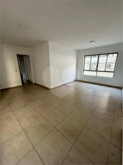 Apartamento com 3 quartos para alugar em Paraíso – SP