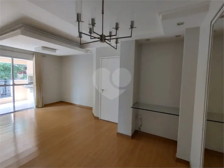 Apartamento com 3 quartos para alugar em Jardim Sul – SP