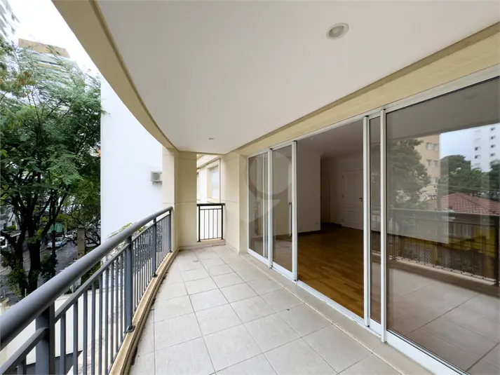 Apartamento com 3 quartos à venda em Itaim Bibi – SP