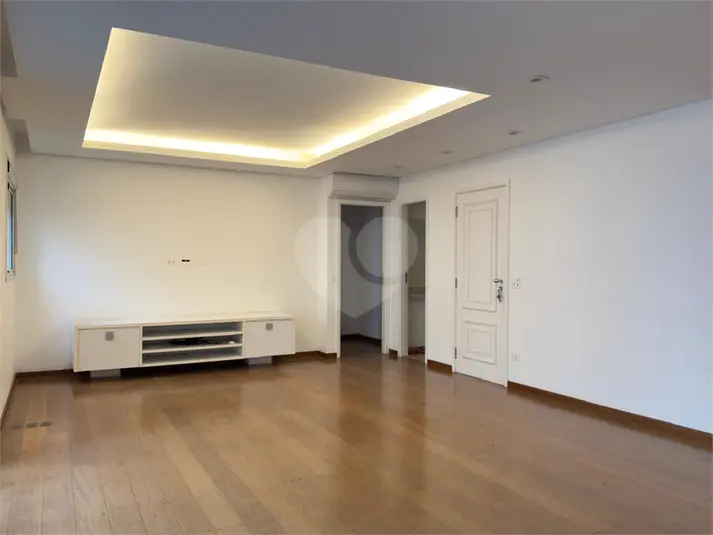 Apartamento com 3 quartos à venda em Itaim Bibi – SP