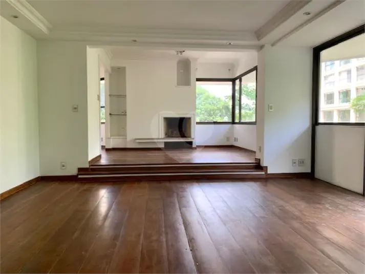Apartamento com 4 quartos à venda em Jardim Europa – SP