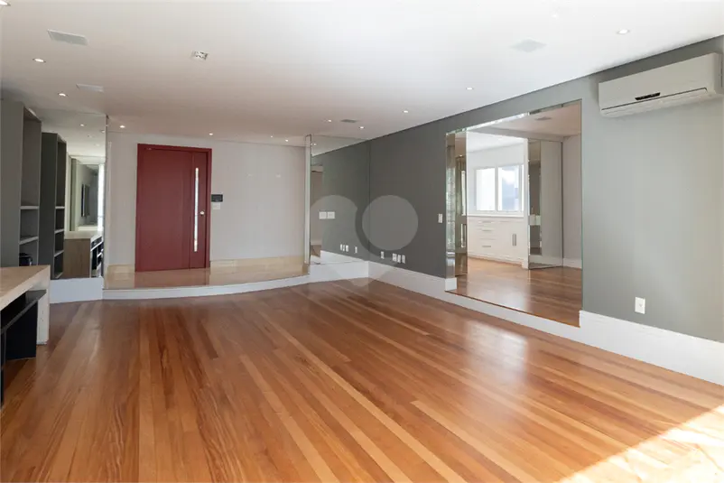 Apartamento com 3 quartos à venda em Itaim Bibi – SP