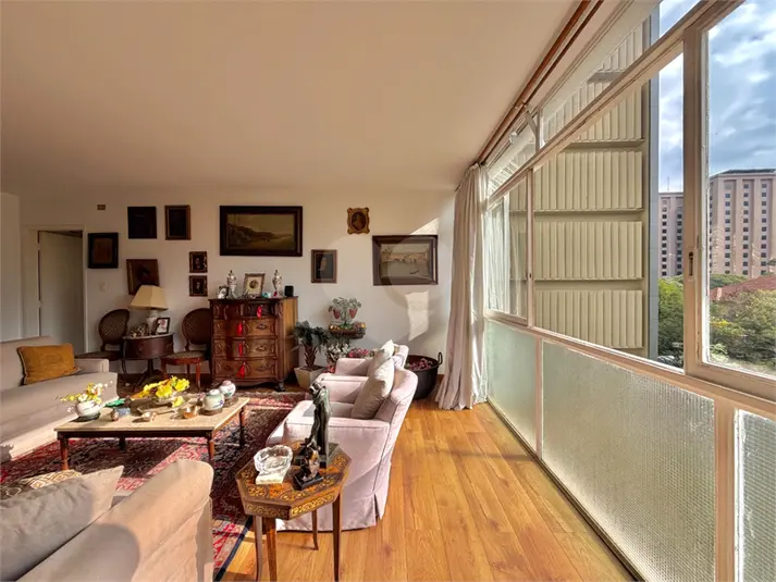Apartamento com 3 quartos à venda em Bela Vista – SP