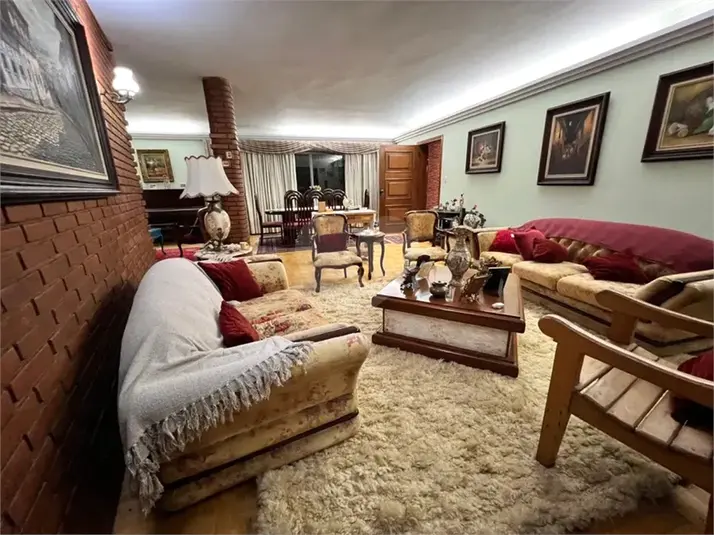 Sobrado com 4 quartos à venda em Moema – SP