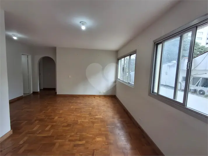 Apartamento com 2 quartos à venda ou para alugar em Moema – SP