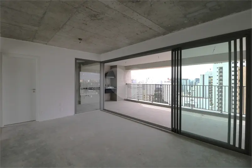 Apartamento com 3 quartos à venda em Moema – SP