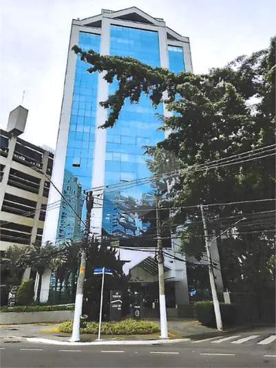 Triplex à venda em Itaim Bibi – SP