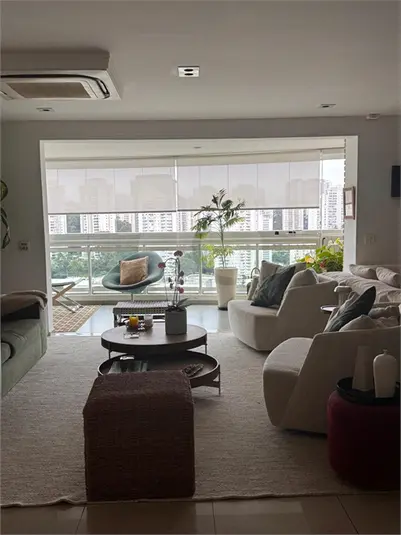 Apartamento com 3 quartos à venda em Panamby – SP