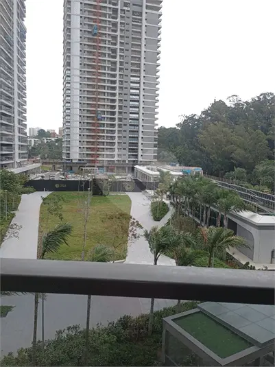 Apartamento com 3 quartos à venda em Panamby – SP