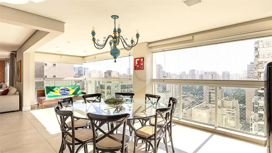Apartamento com 3 quartos à venda em Vila Olímpia – SP