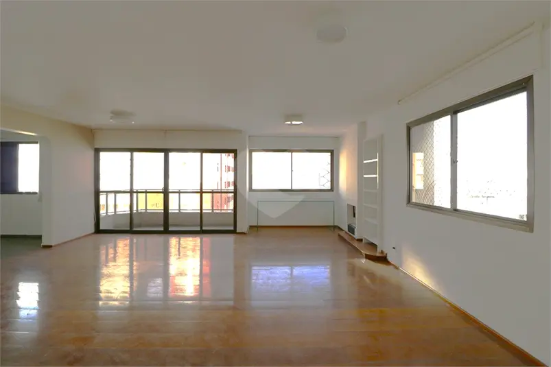 Apartamento com 4 quartos à venda em Itaim Bibi – SP