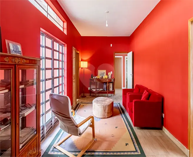 Casa térrea com 3 quartos à venda em Alto de Pinheiros – SP