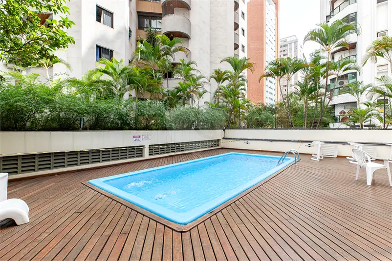 Apartamento com 2 quartos à venda em Moema – SP