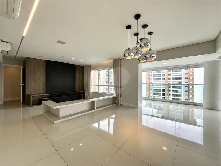 Apartamento com 3 quartos à venda em Campo Belo – SP