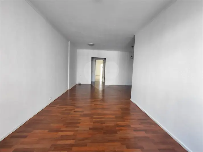 Apartamento com 3 quartos para alugar em Perdizes – SP