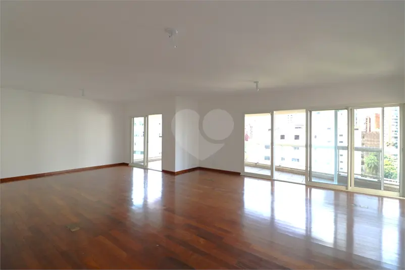 Apartamento com 3 quartos à venda em Vila Nova Conceição – SP