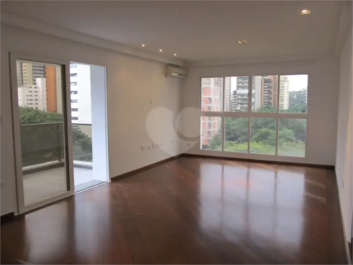 Apartamento com 3 quartos à venda em Vila Nova Conceição – SP