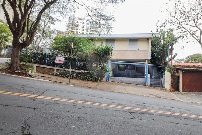 Casa com 5 quartos à venda em Alto de Pinheiros – SP