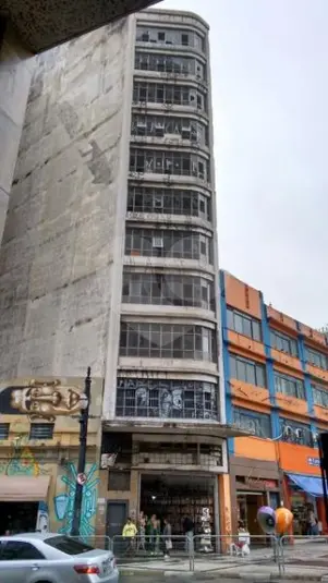 Prédio inteiro à venda em Centro – SP