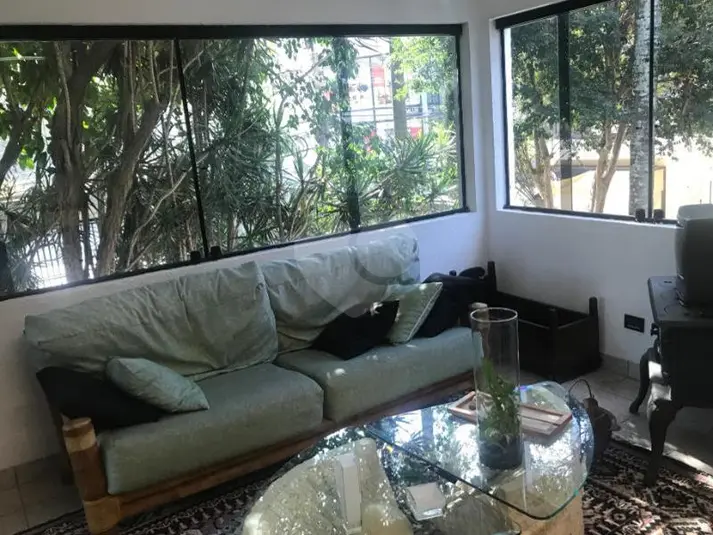 Sobrado à venda em Jardim América – SP