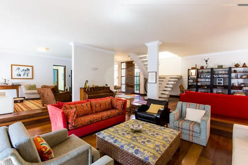Casa com 3 quartos à venda em Alto de Pinheiros – SP