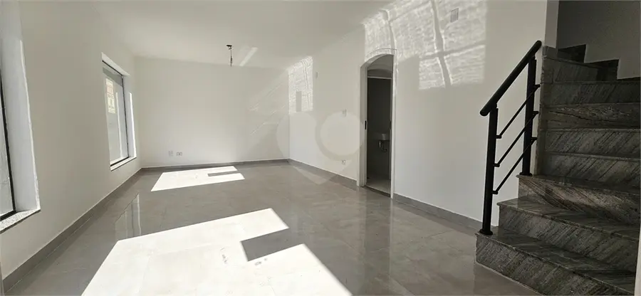 Sobrado com 3 quartos para alugar em Vila Santo Estevão – SP