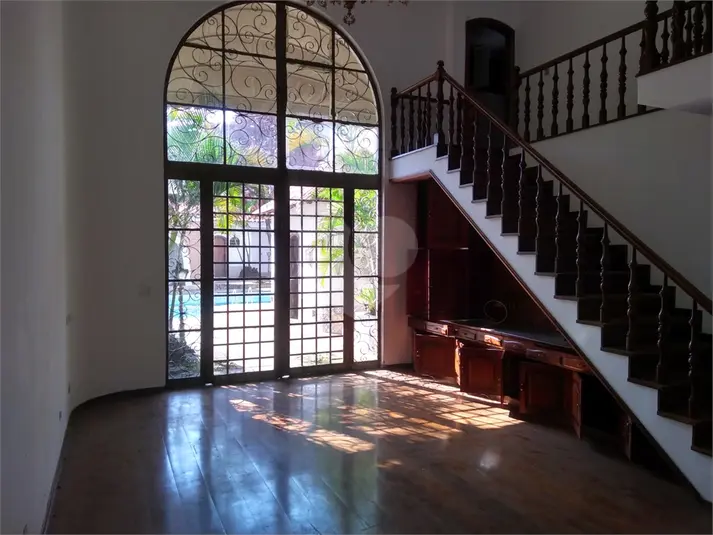 Sobrado com 4 quartos à venda em Vila Carrão – SP