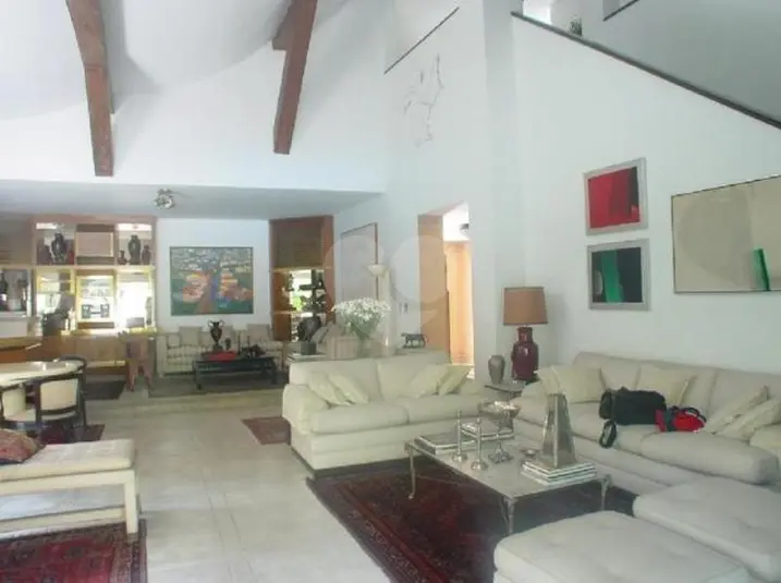 Casa com 4 quartos à venda em Real Parque – SP