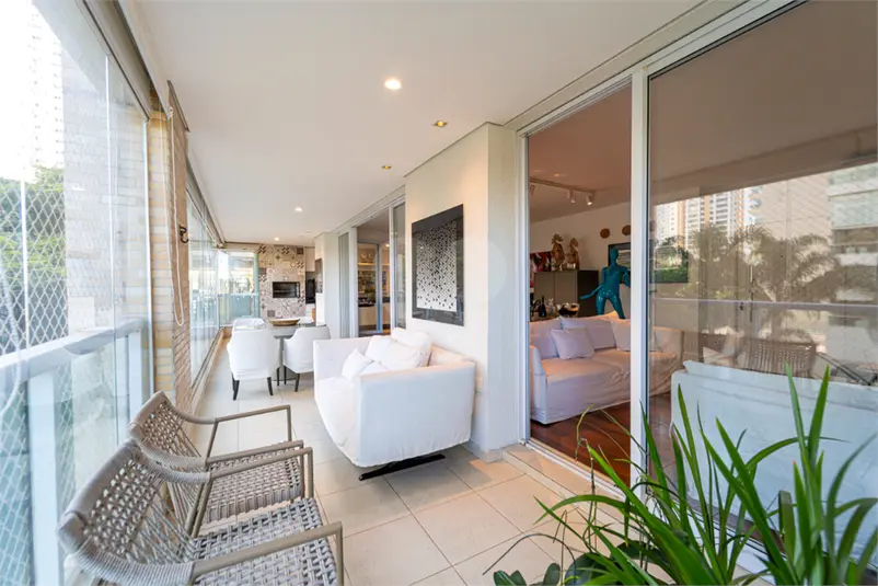 Apartamento com 3 quartos à venda em Campo Belo – SP