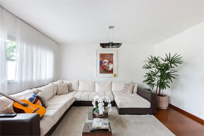 Casa com 4 quartos à venda em Vila Madalena – SP