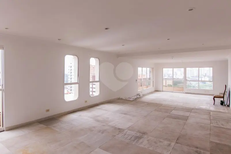 Apartamento com 4 quartos à venda em Moema – SP