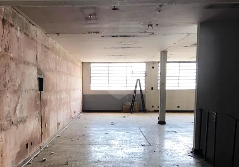 Prédio inteiro com 1 quarto à venda ou para alugar em Santo Amaro – SP