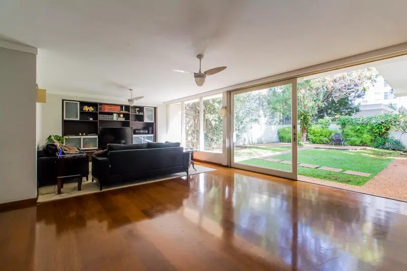 Casa com 4 quartos à venda em Jardim Europa – SP