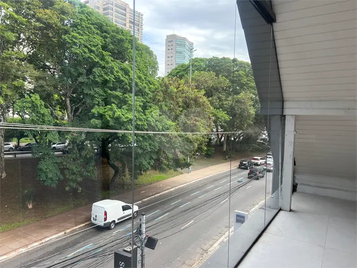 Prédio inteiro para alugar em Santana – SP