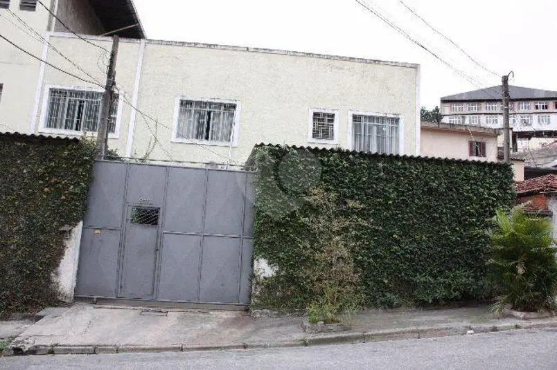 Prédio inteiro à venda em Limão – SP