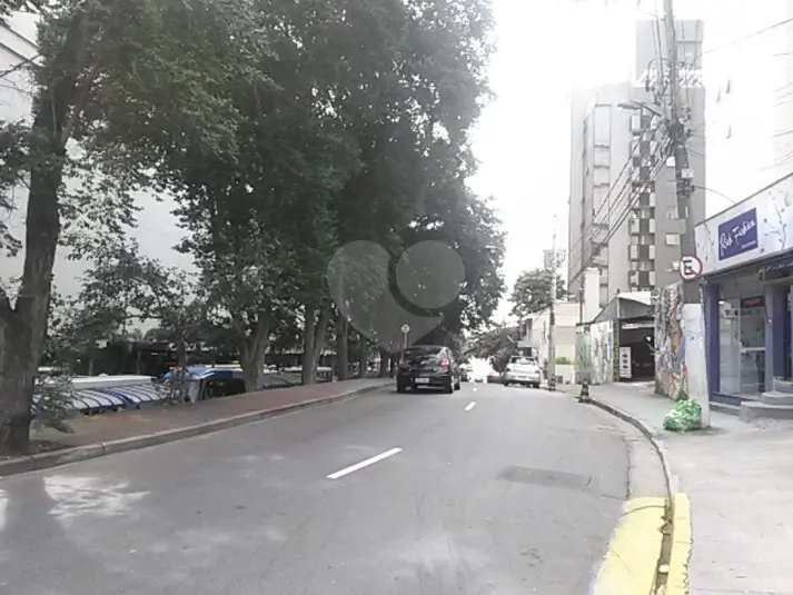 Salas para alugar em Vila Gustavo – SP