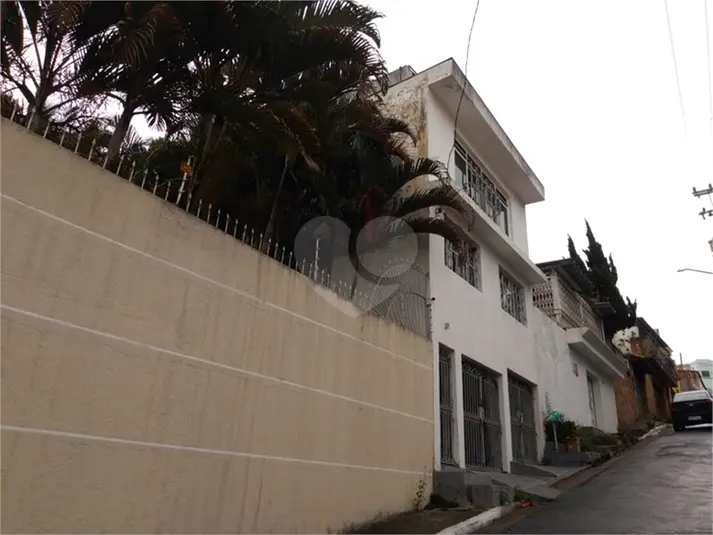 Prédio inteiro com 4 quartos à venda em Santana – SP