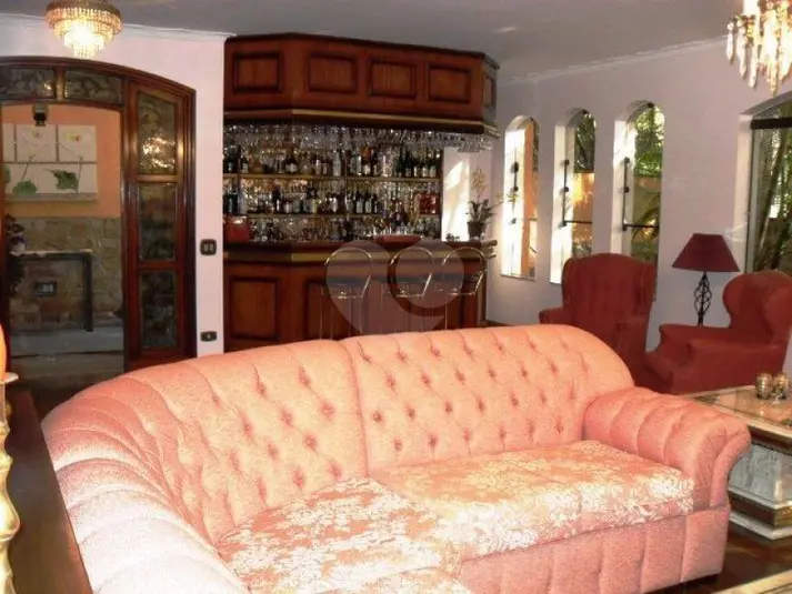 Sobrado com 4 quartos à venda em Jardim Floresta – SP