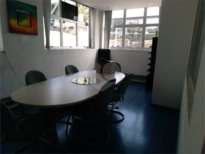 Prédio inteiro para alugar em Santana – SP