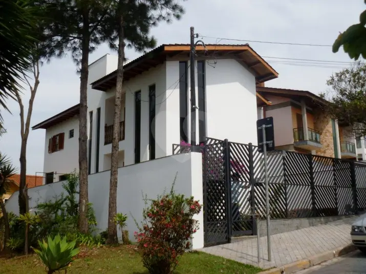 Sobrado com 4 quartos à venda em Tremembé – SP